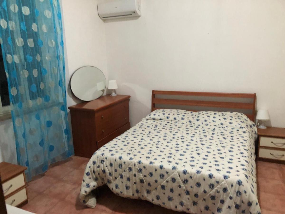 Appartamenti Zona Mare Кастильоне-делла-Пеская Экстерьер фото
